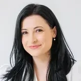 Dr. Bettinia Farkos