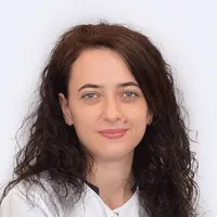 Dr. Raluca-Maria Zosin