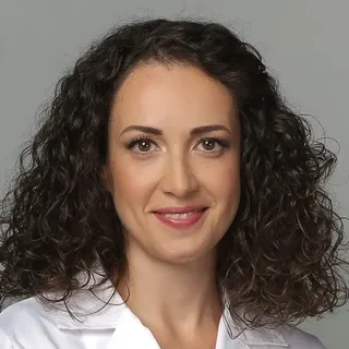 Dr. Roxana Cozubas