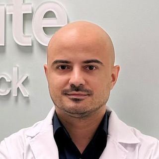Dr. Istrate Georgian