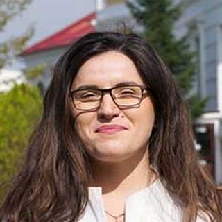 Dr. Corina Borcea
