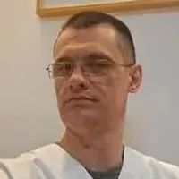 Dr. Florian Robe