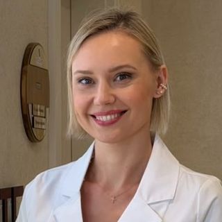 Dr. Ana-Maria Negreanu